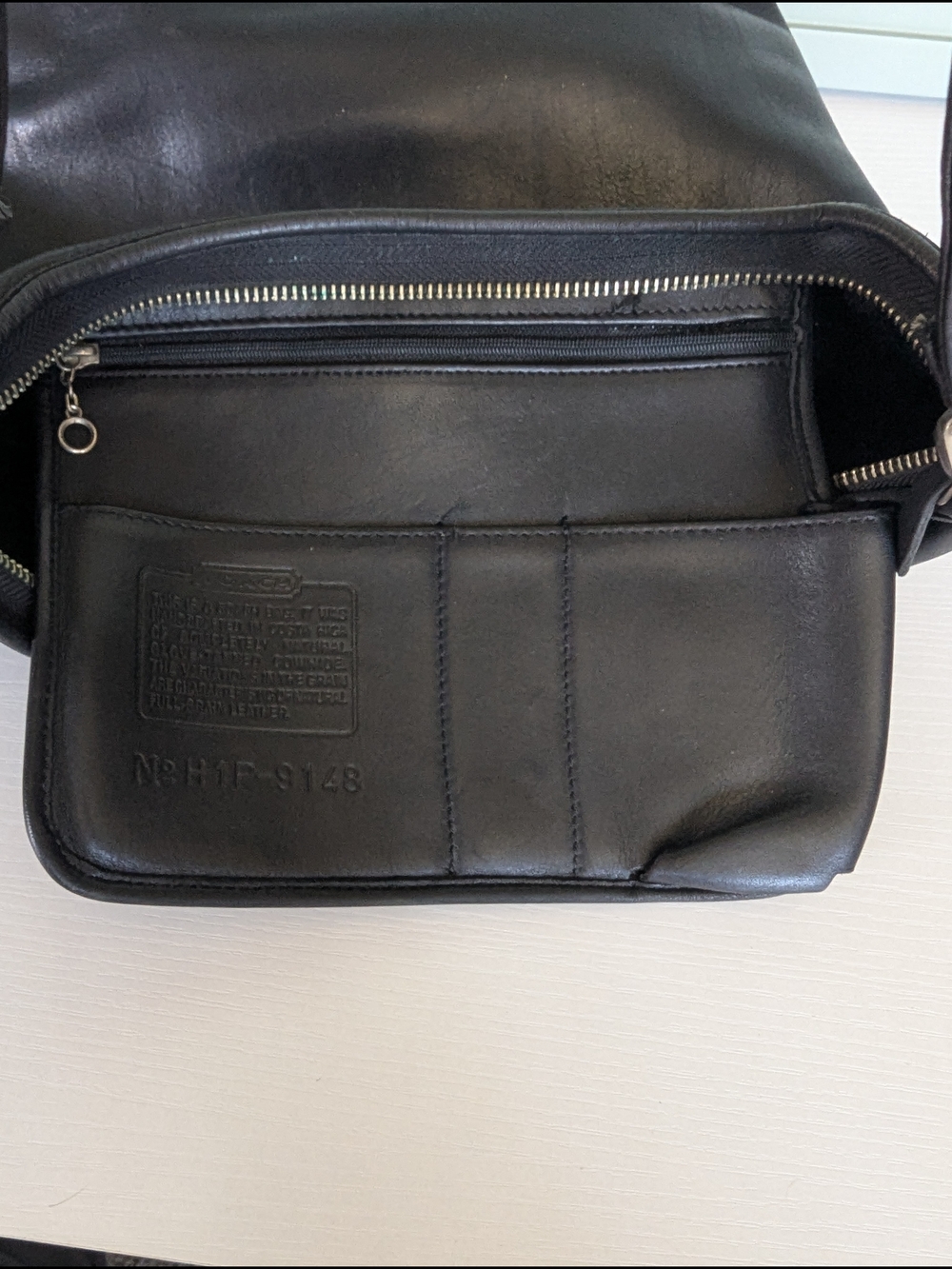 Vintage Coach Legacy Hobo Bag made from premium glovetanned leather. - Picture 11 of 12